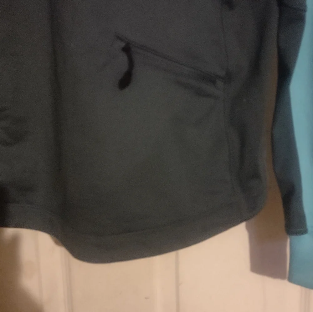 Woman's Nike Running Dri-Fit‎ thermal half zip hoodie size Medium - Picture 8 of 13